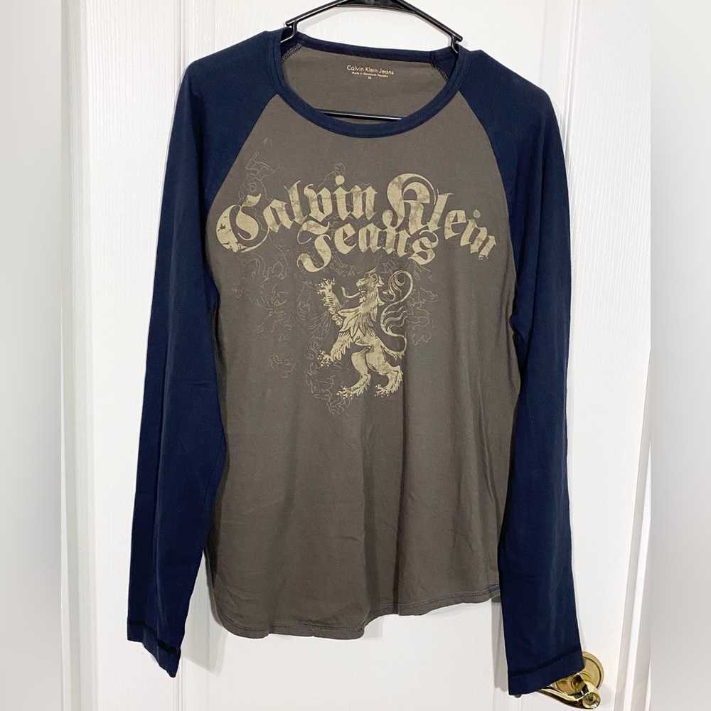 Y2K Calvin Klein Logo Graphic Long Sleeve Raglan Tee Brown Navy Men’s Medium